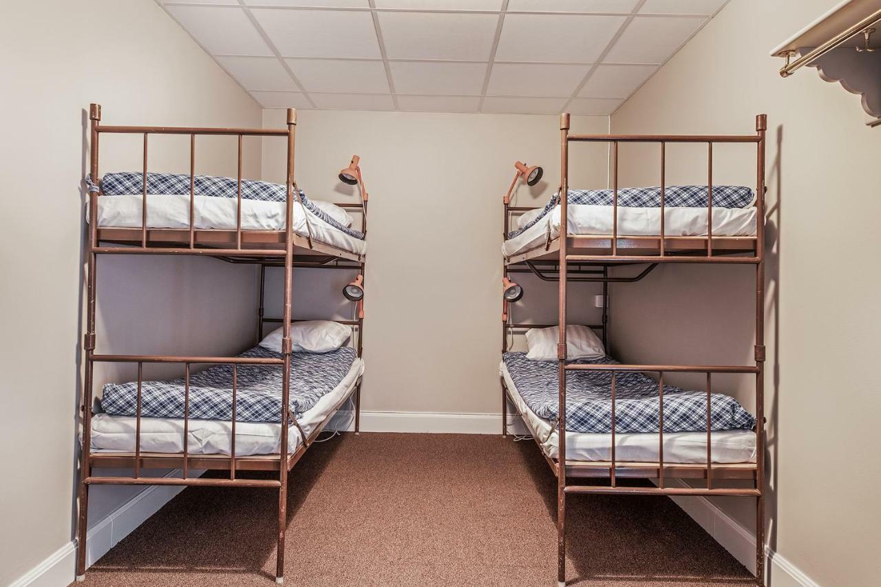 Livgrenadjaermaessen Hotell-Fest-Konferens リンシェーピング エクステリア 写真