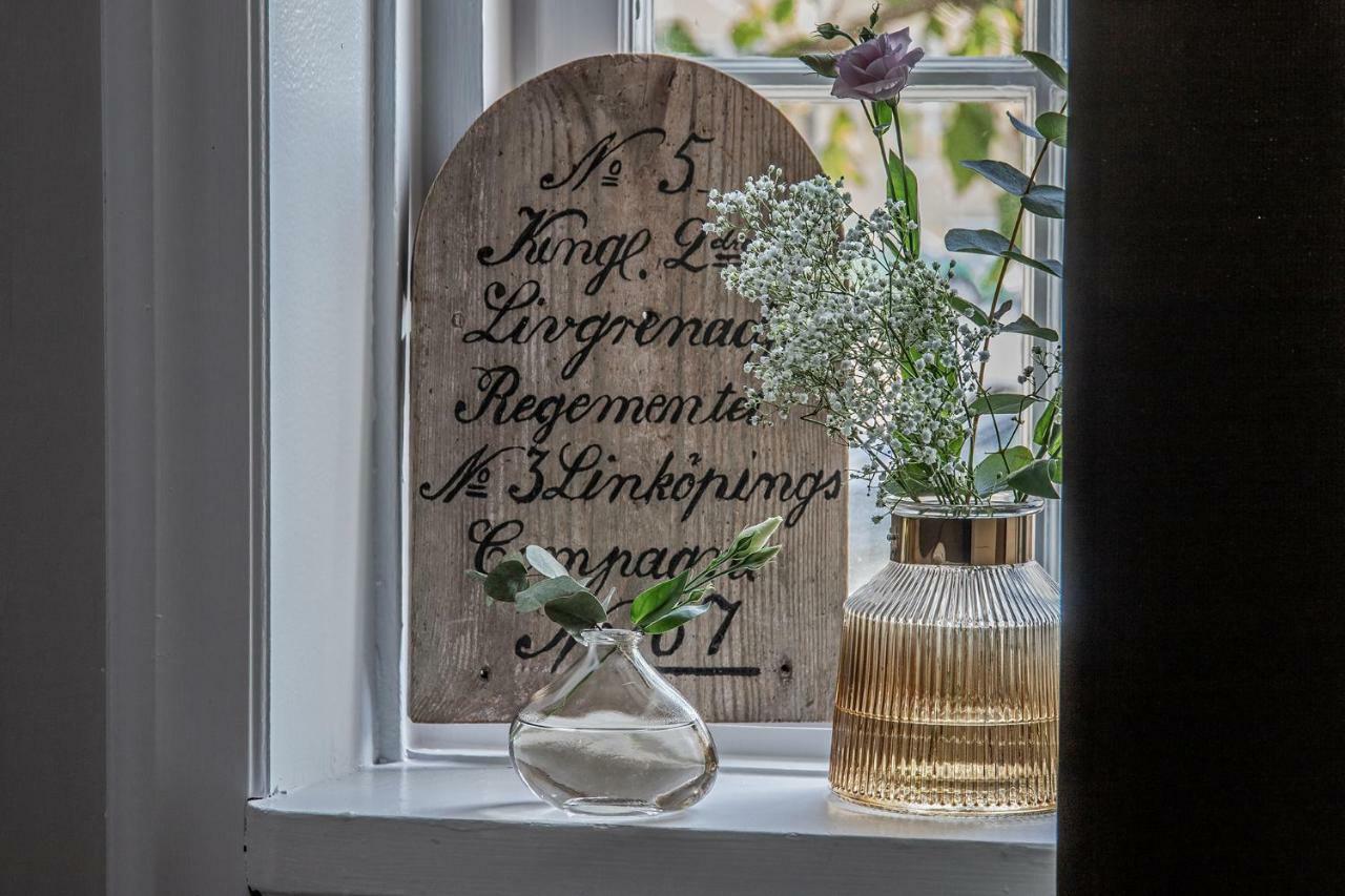 Livgrenadjaermaessen Hotell-Fest-Konferens リンシェーピング エクステリア 写真