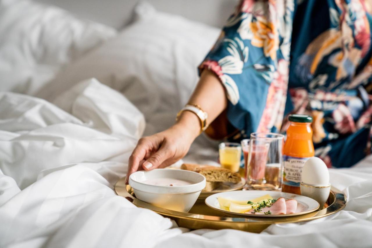 Livgrenadjaermaessen Hotell-Fest-Konferens リンシェーピング エクステリア 写真